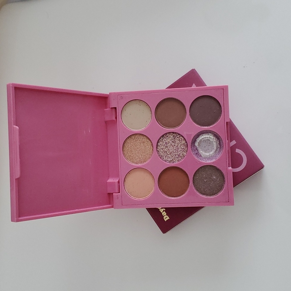 FREE WITH PURCHASE Lucky Chick Eyeshadow Pallette